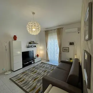 https://casa-galea.taorminaitalyhotels.com